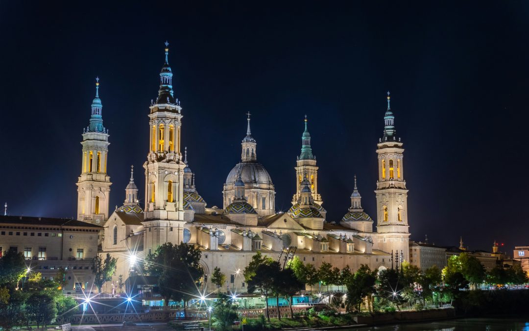 Rutas turísticas por Zaragoza que incluyen paradas en sitios climatizados